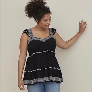 NWT Torrid Babydoll Crinkle Gauze Embroidered Tiered Top‎ Size 4 Black & White